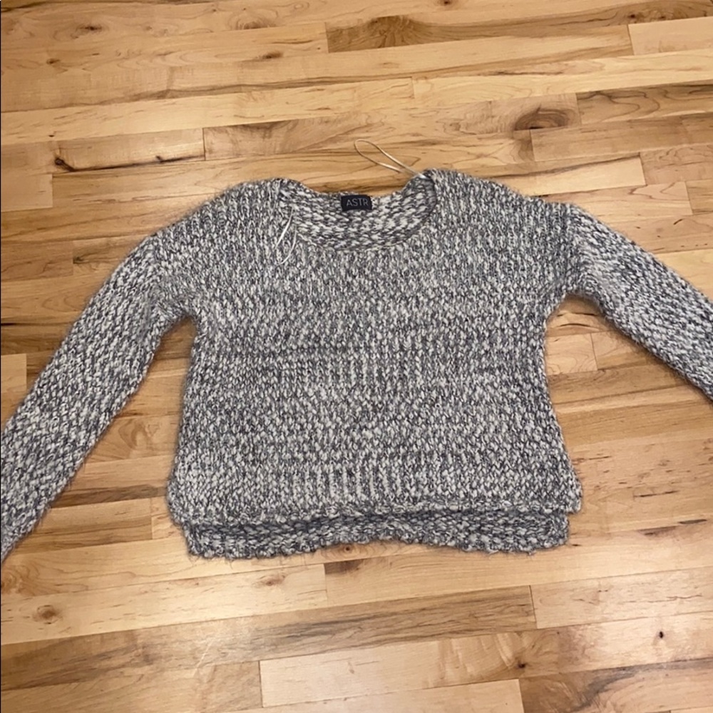 ASTR sweater